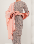 Sepakat Modern Kurung Summeraya in Peach Black