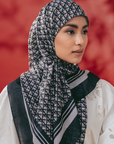 Monorico Scarves in Black