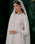 Hanni Bridal Half Moon Veil in Off White