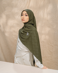 Rivora Embossed Shawl in Olive