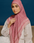 Nuura Scarve in Peach