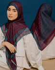 Nuura Scarve in Roselle