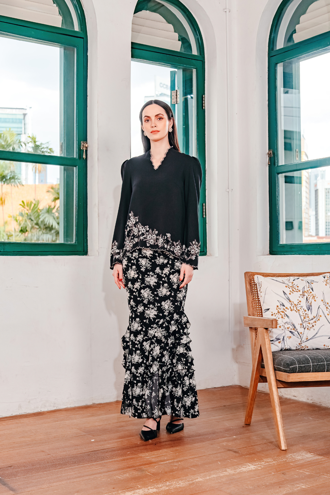 Permai Modern Kurung Summeraya in Black