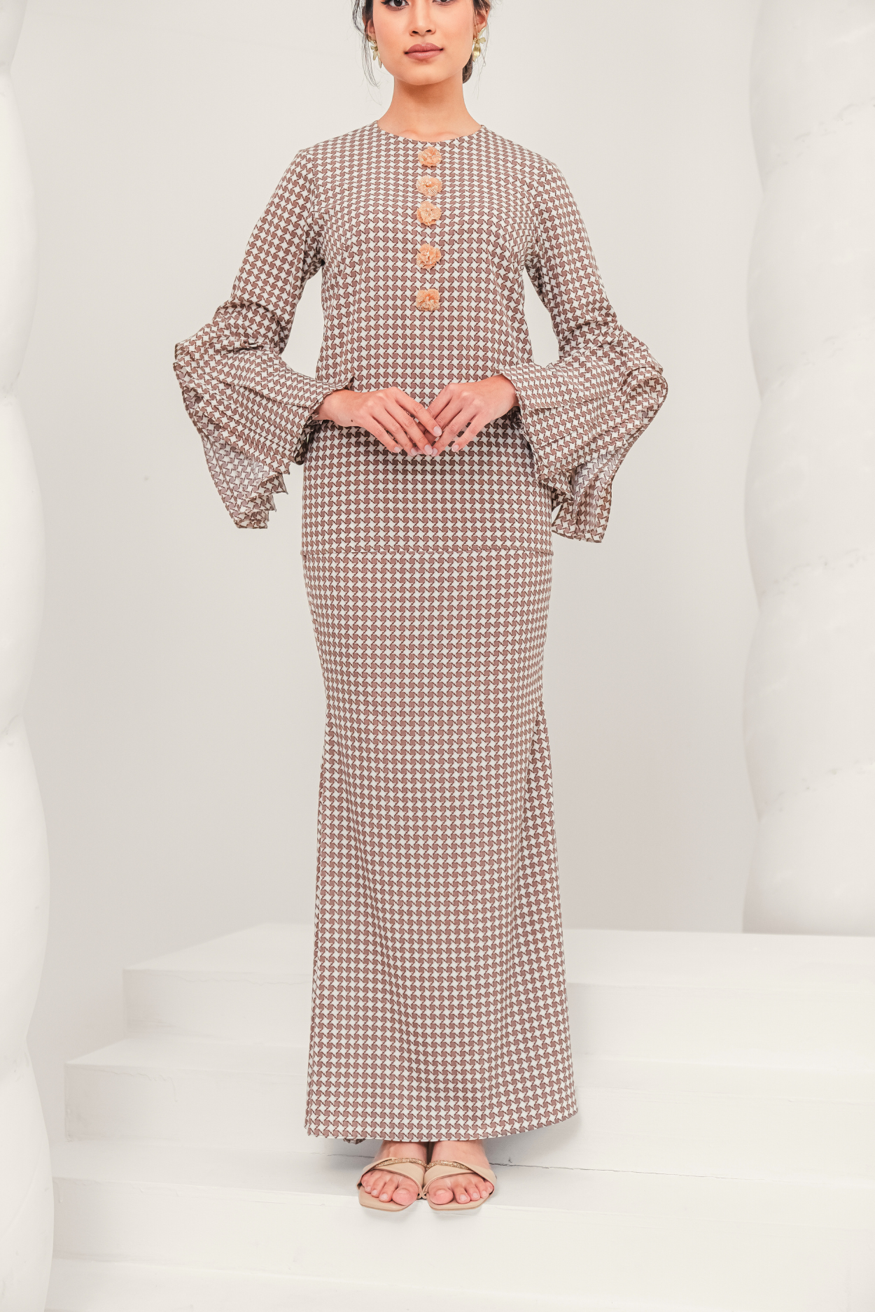 Indah Modern Kurung Summeraya in Light Walnut