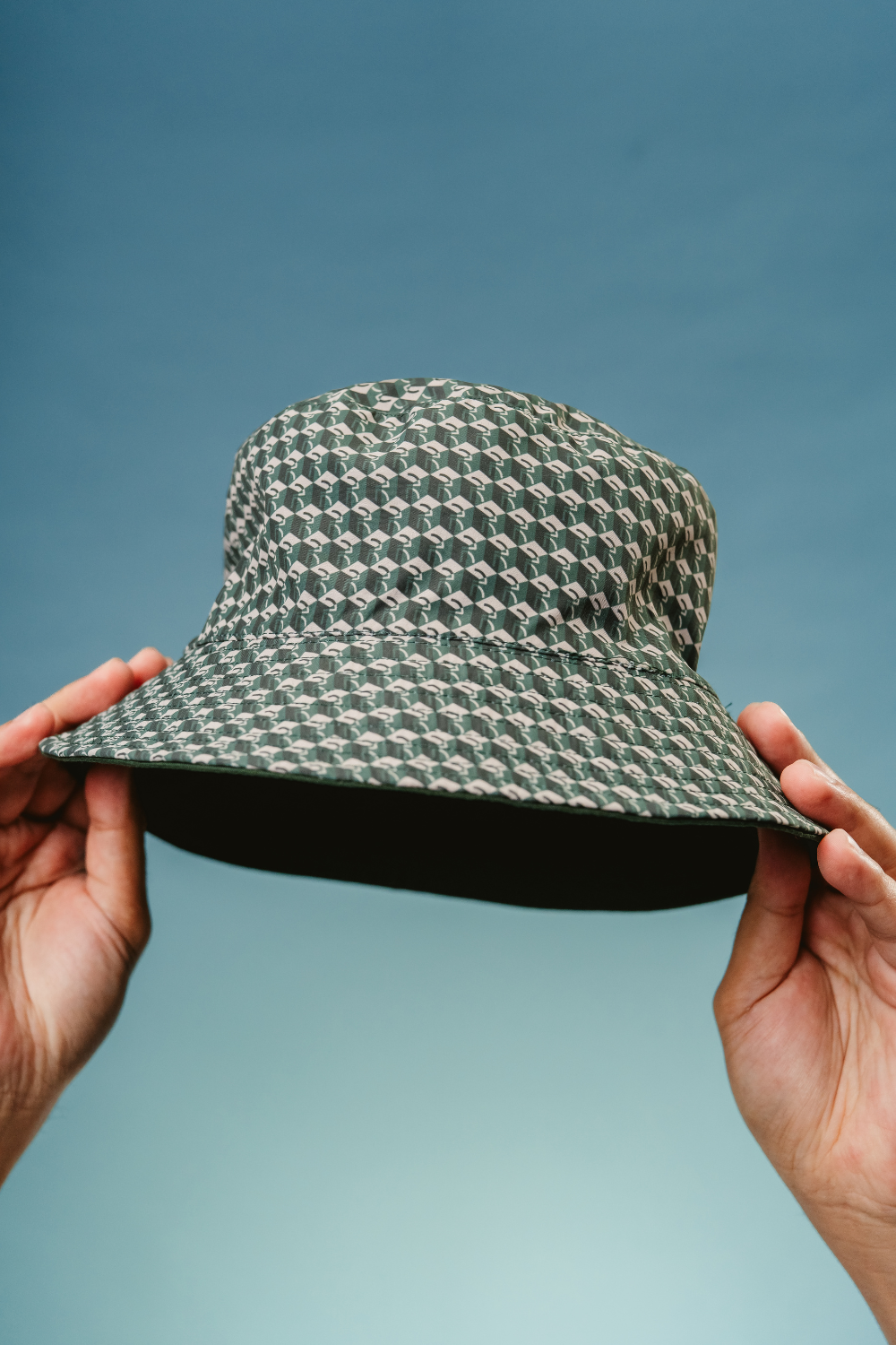 Leon Bucket Hat in Army Green