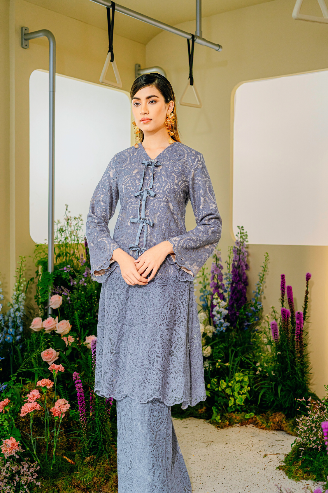 Whulan Long Kebaya Summeraya 2025 in Grey