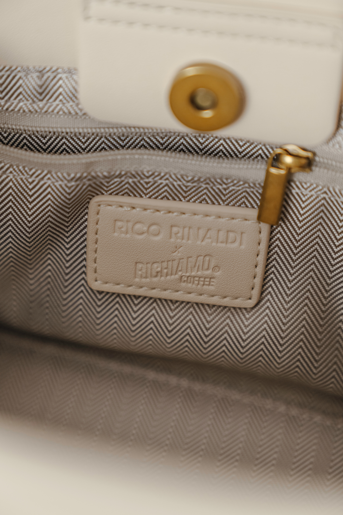 Richiamo Bag in Cappuccino
