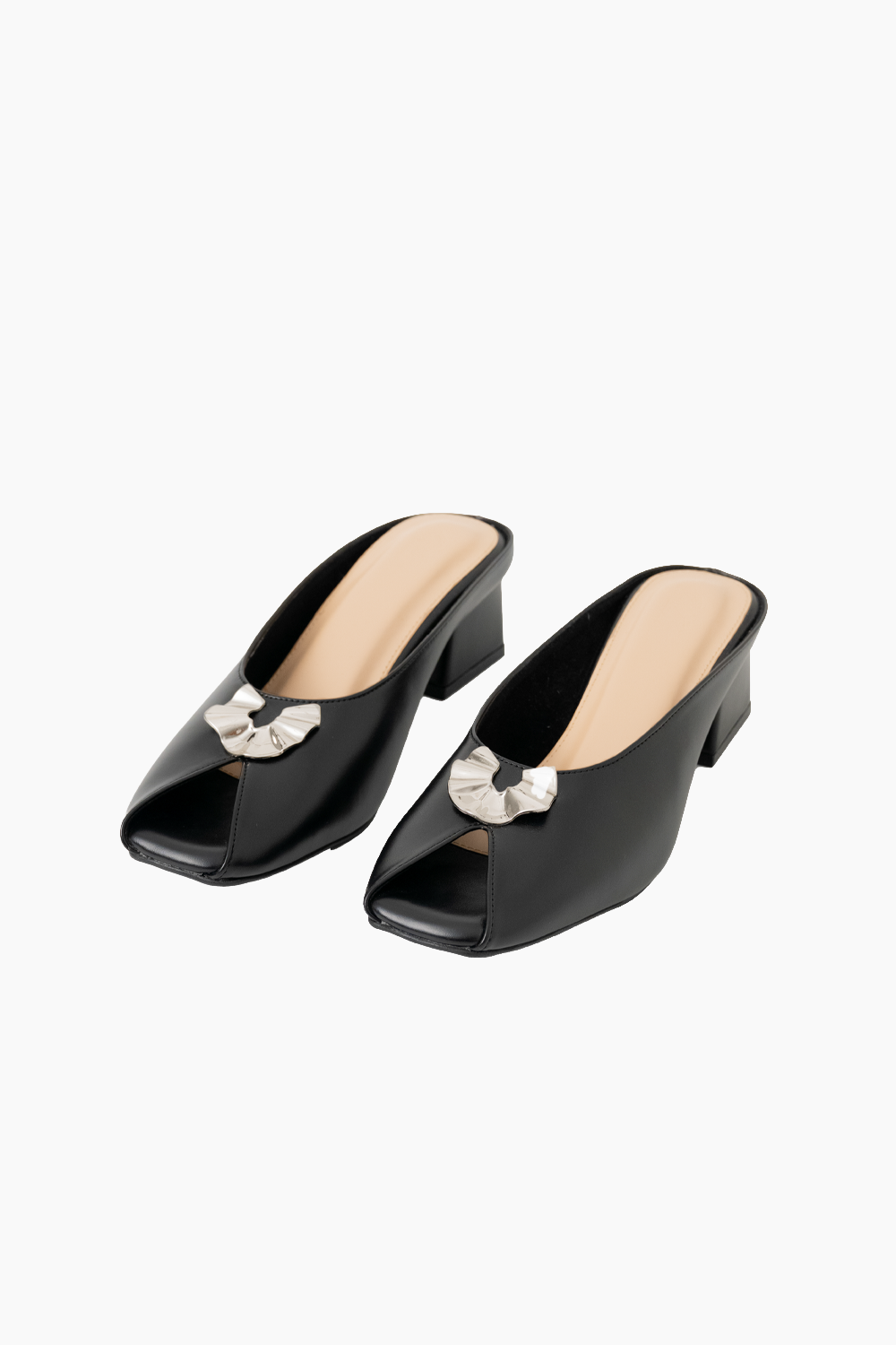 Linda Shoes in Black