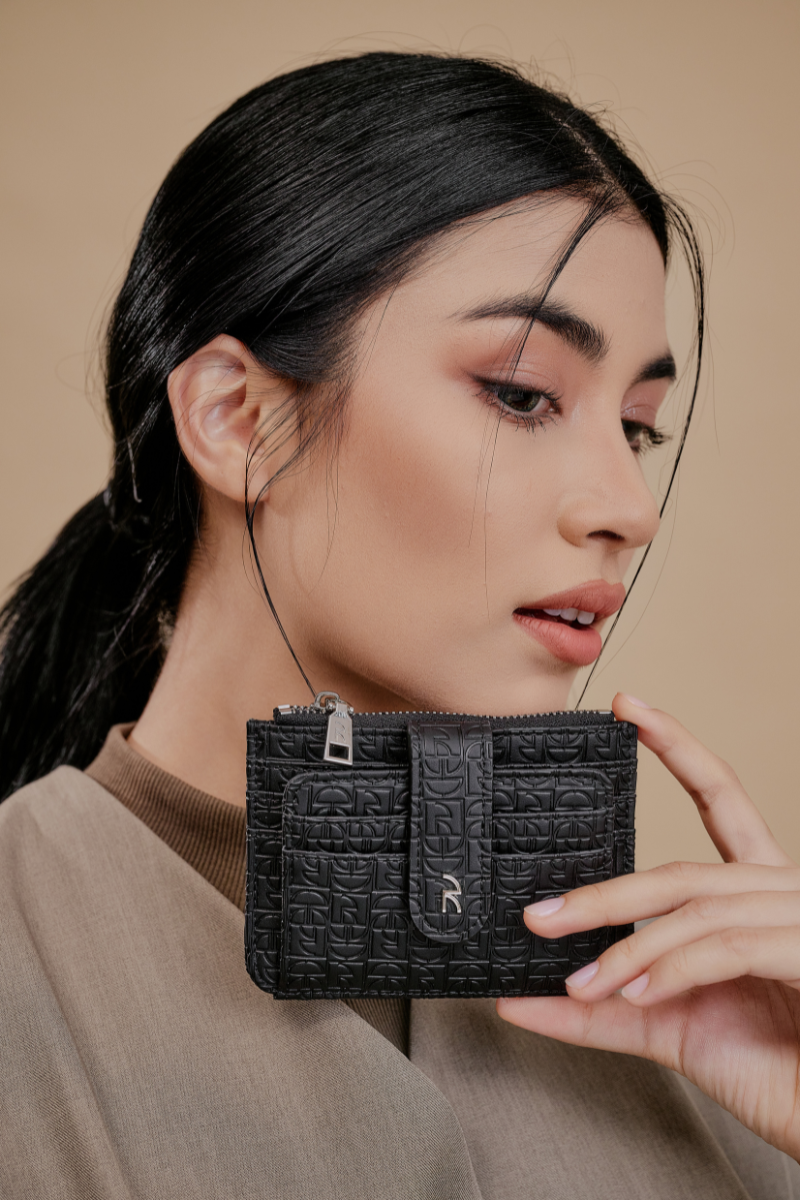 Riri Small Wallet in Black