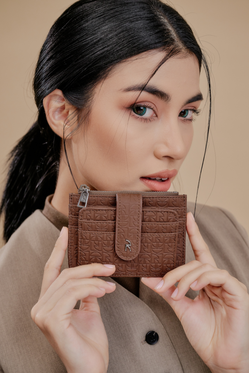 Riri Small Wallet in Brown