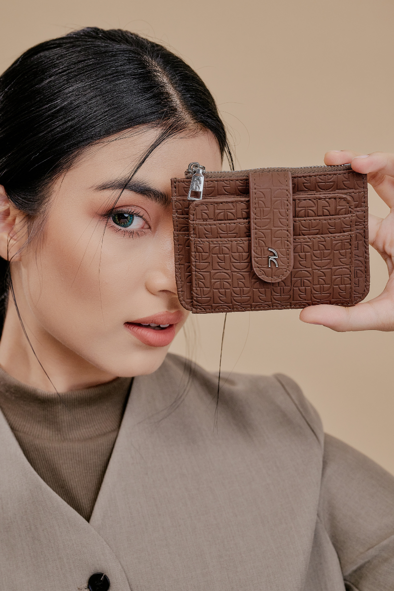Riri Small Wallet in Brown