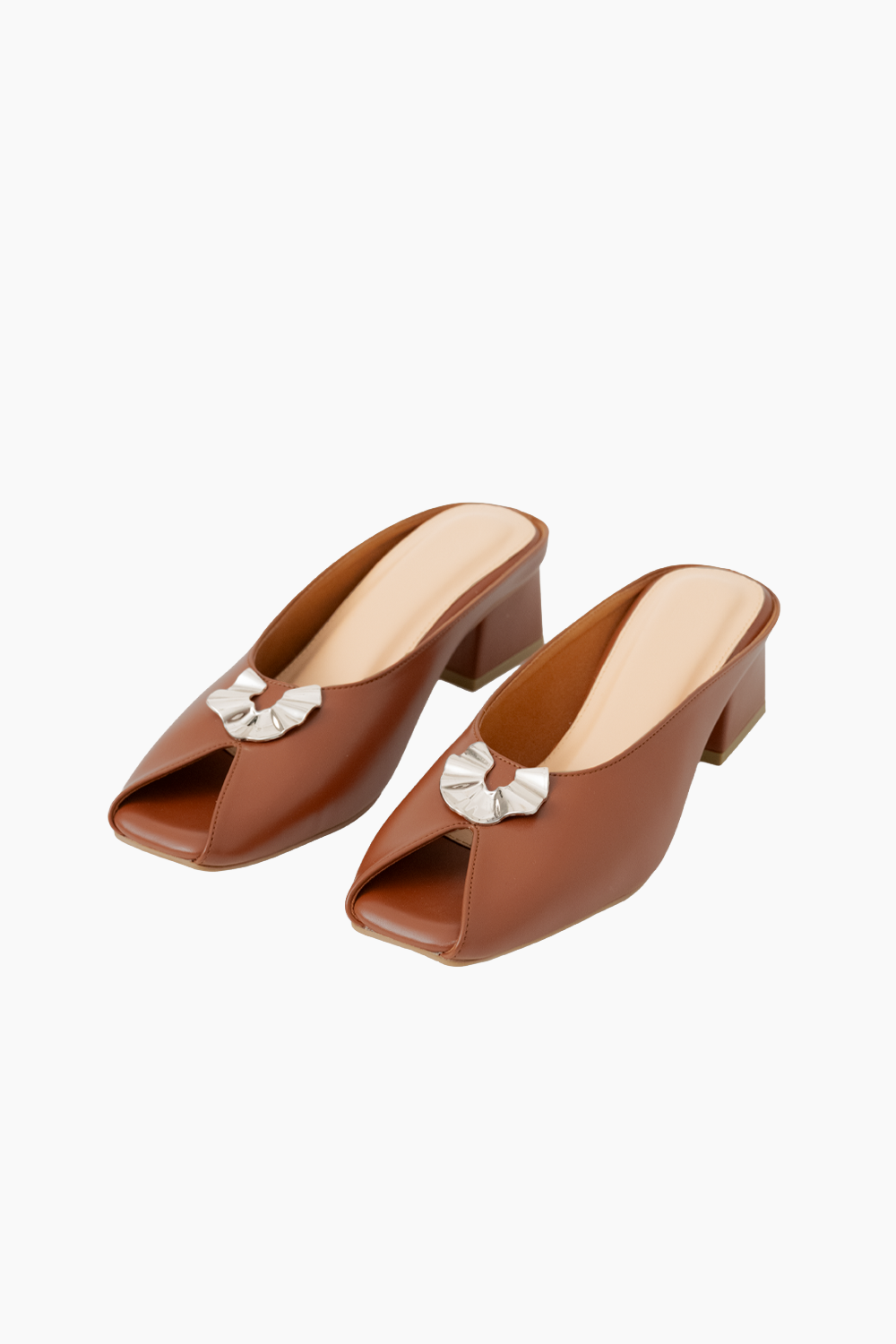 Linda Shoes in Cinnamon