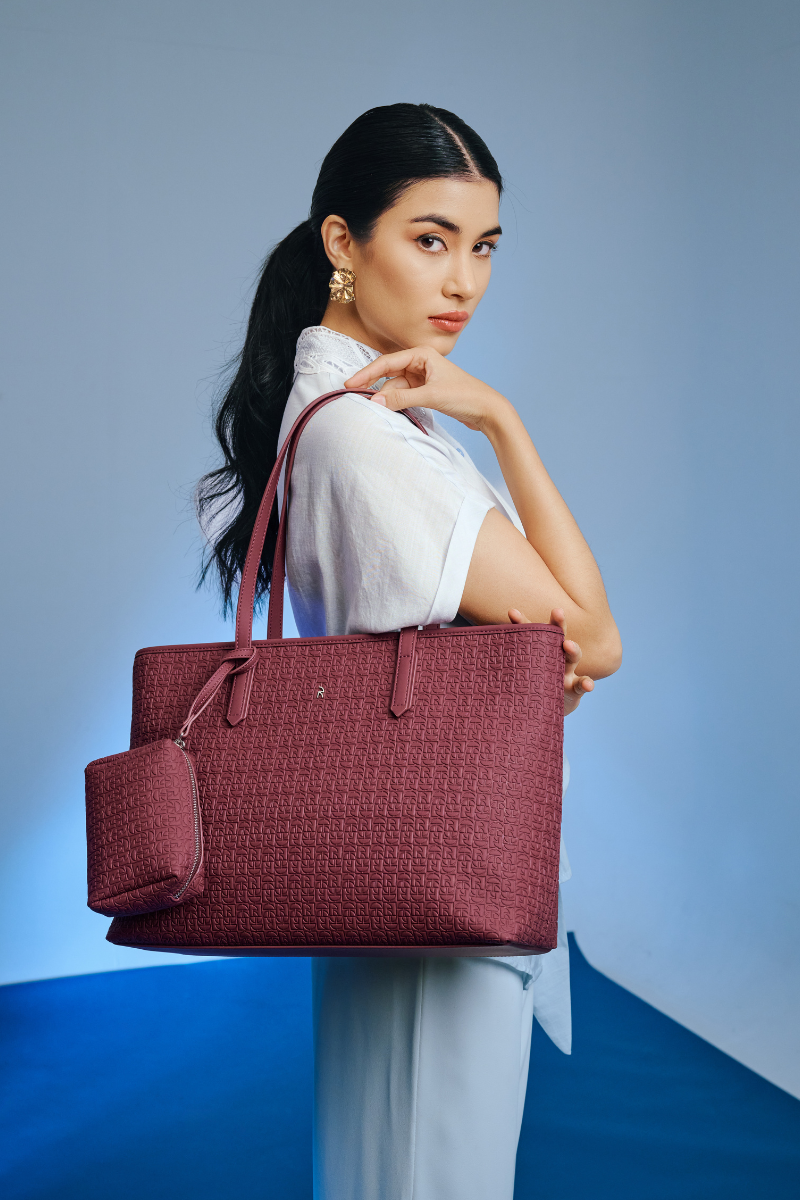 Jiro Tote Bag in Dark Maroon