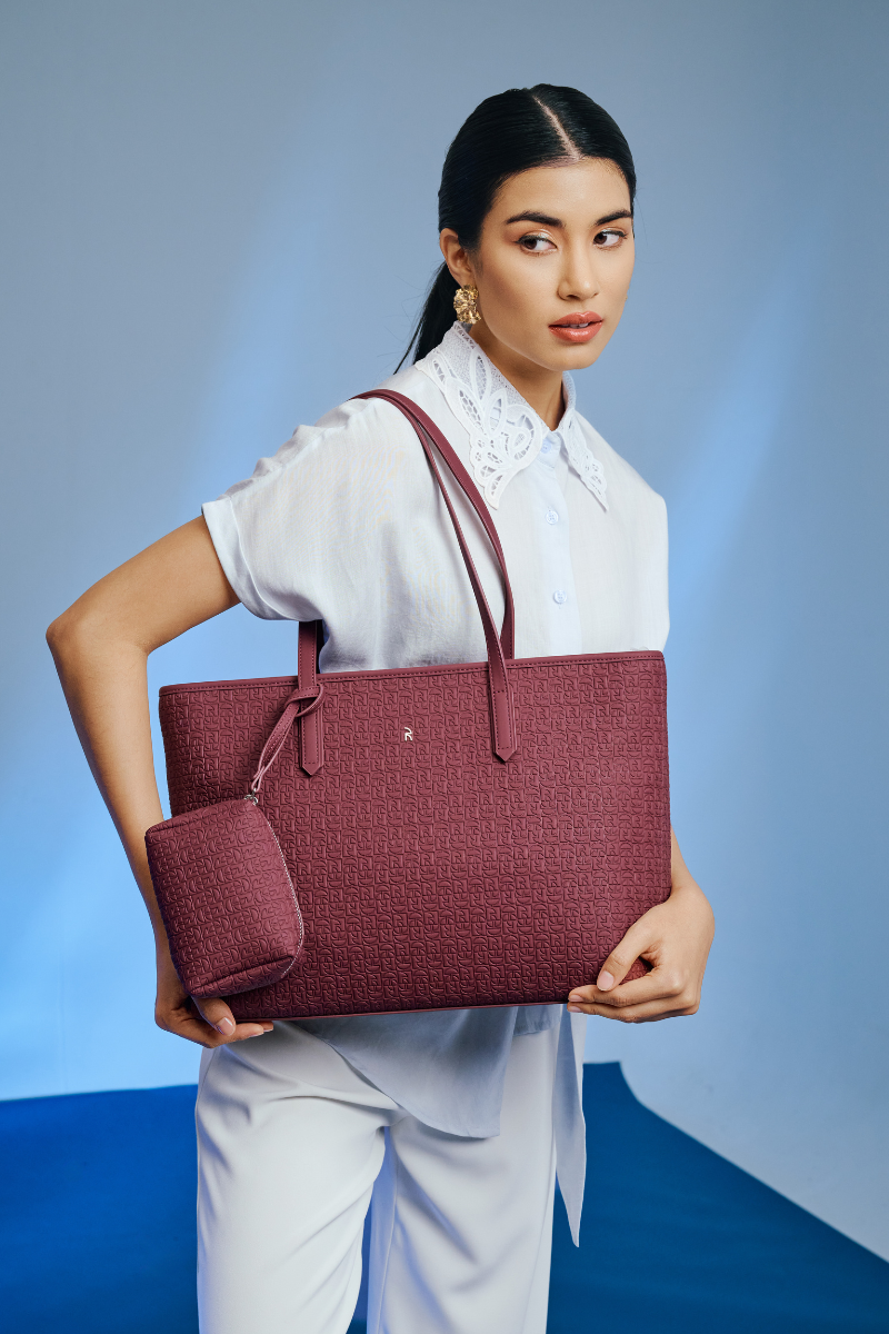 Jiro Tote Bag in Dark Maroon
