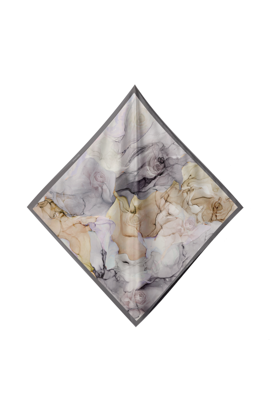 Nayra Scarve in Diamond