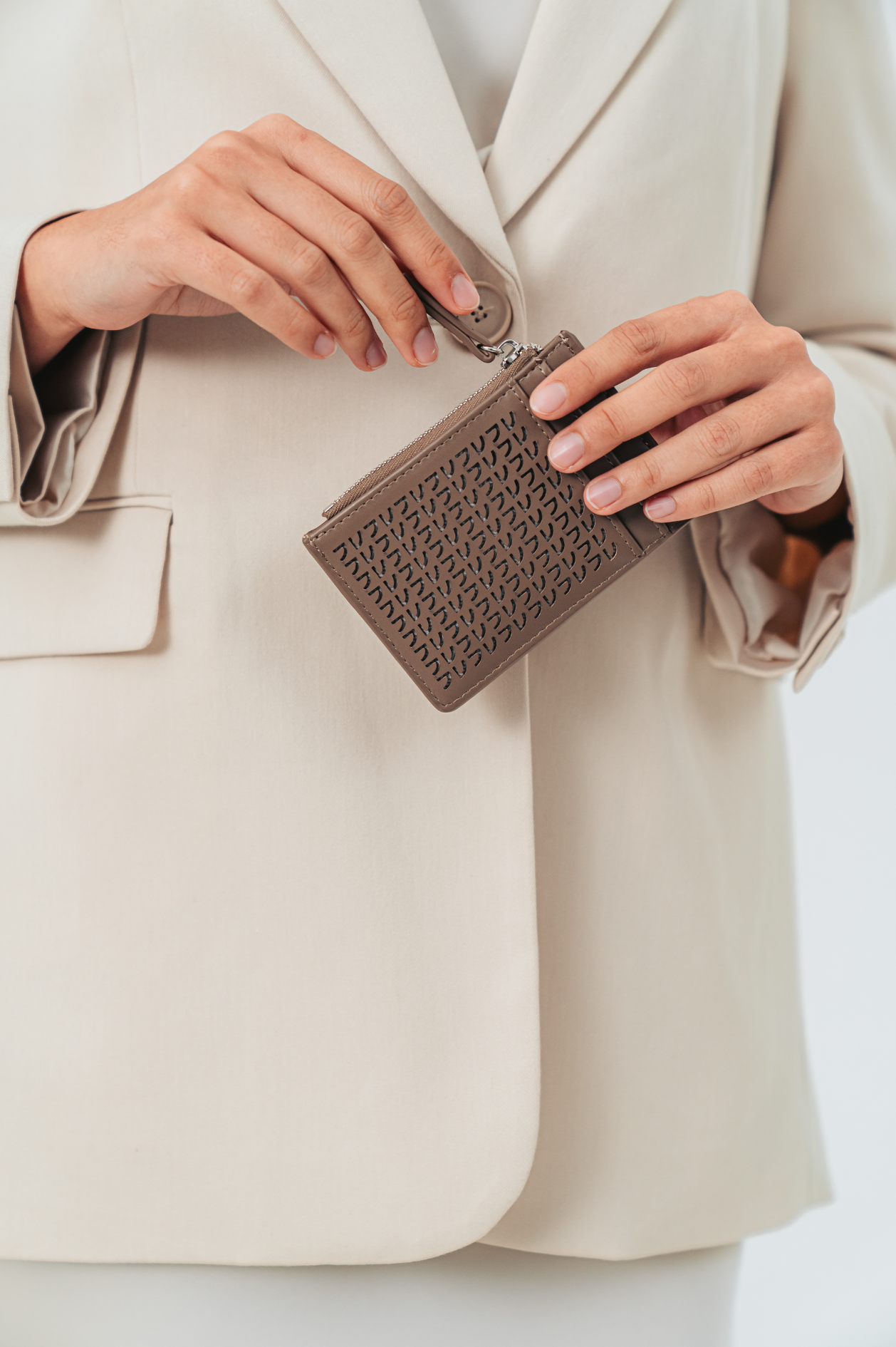Signature Card Holder in Espresso