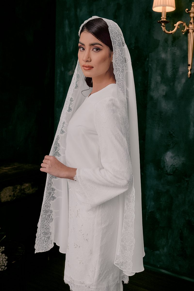 Elina Bridal Short Veil in Off White