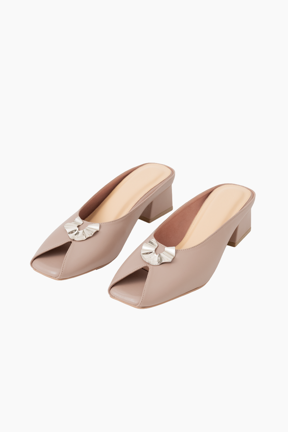 Linda Shoes in Latte