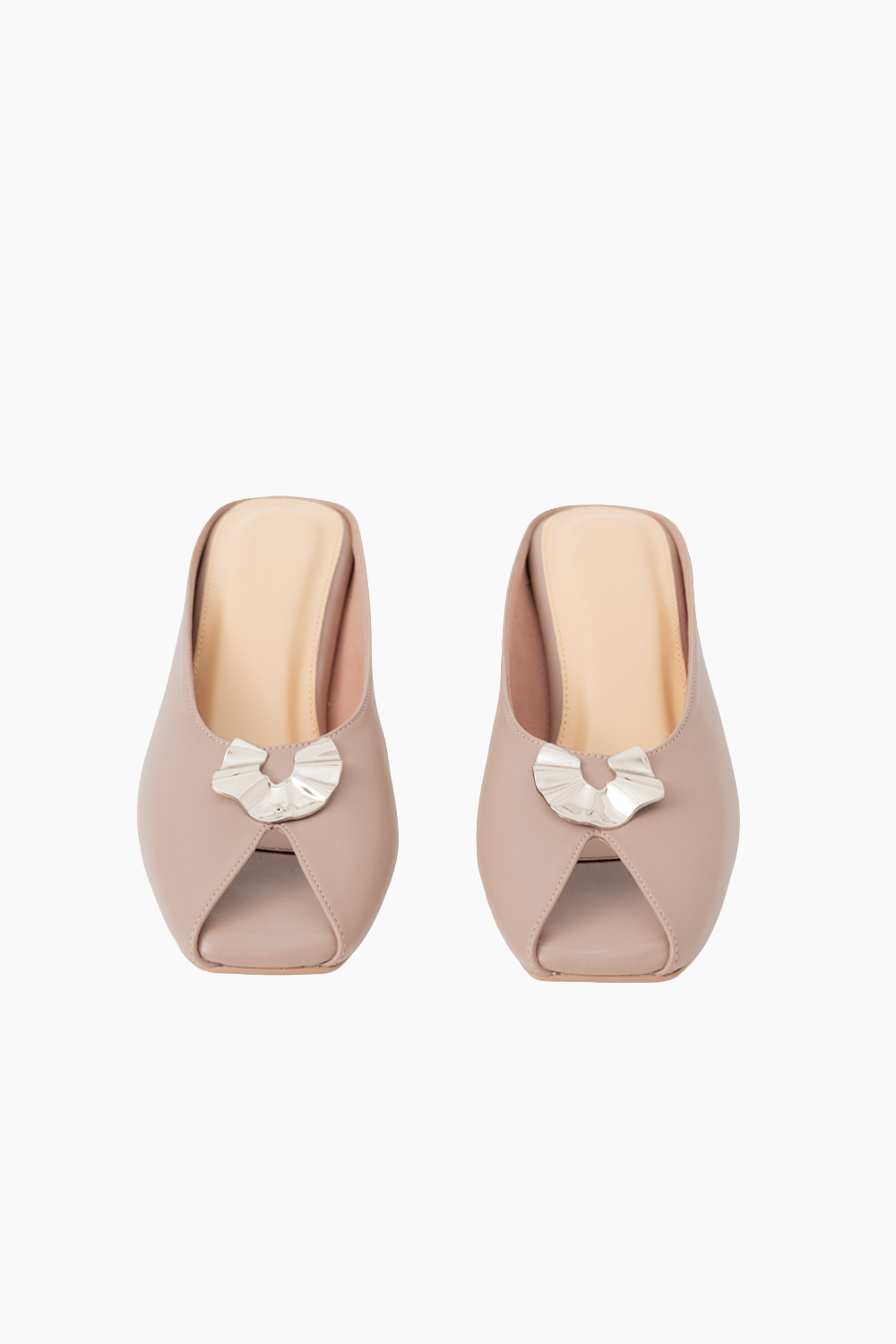 Linda Shoes in Latte