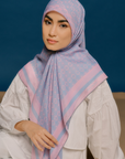 Nuura Scarve in Lychee Berry