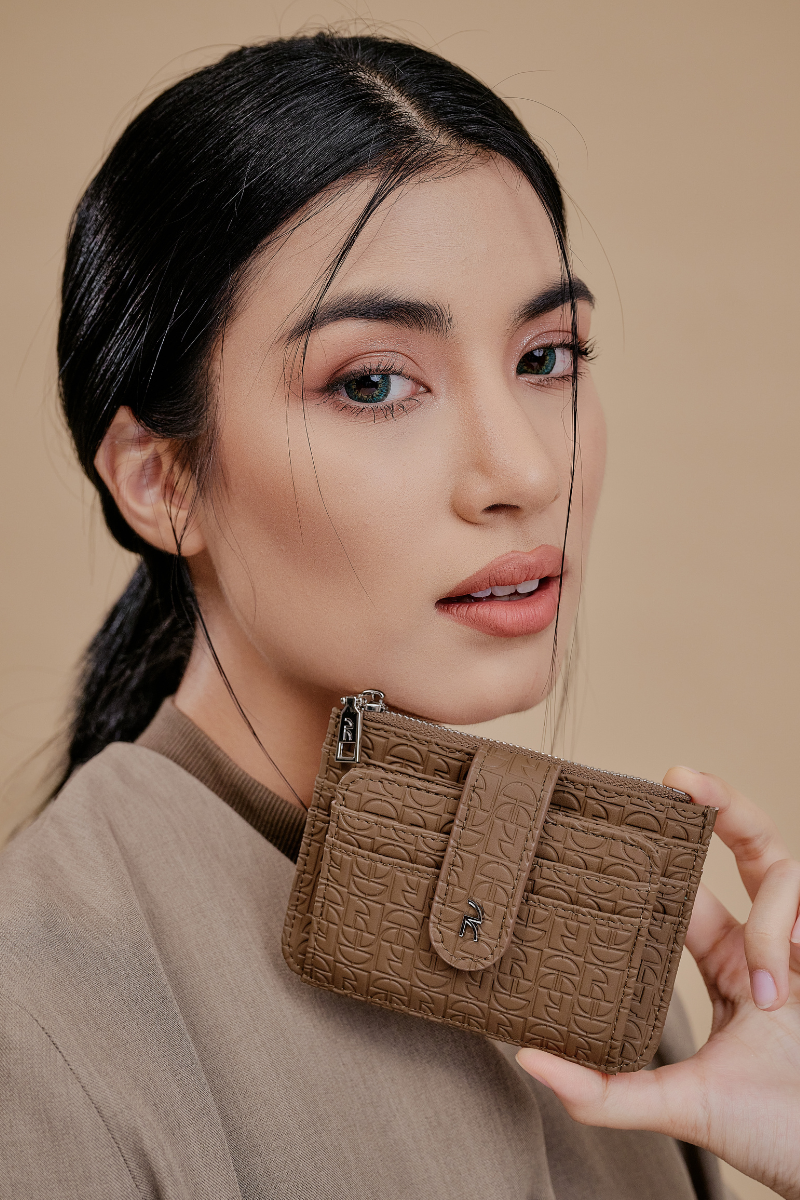 Riri Small Wallet in Mocha