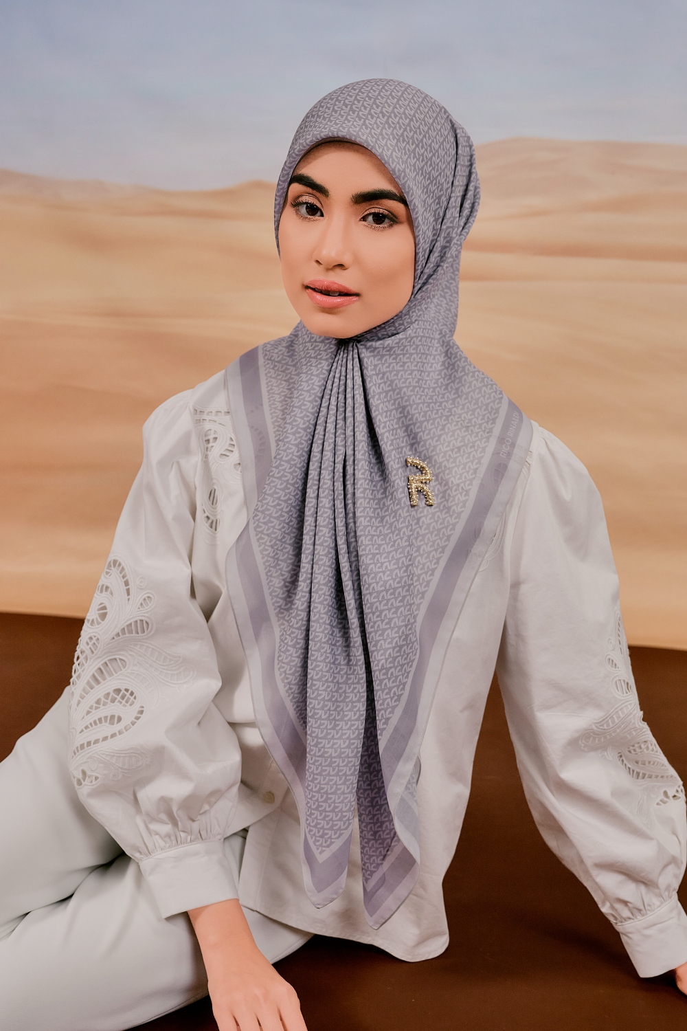 Mori Scarve in Moonstone