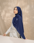 Rivora Embossed Shawl in Navy Blue
