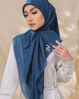 Rivora Embossed Square in Teal Blue