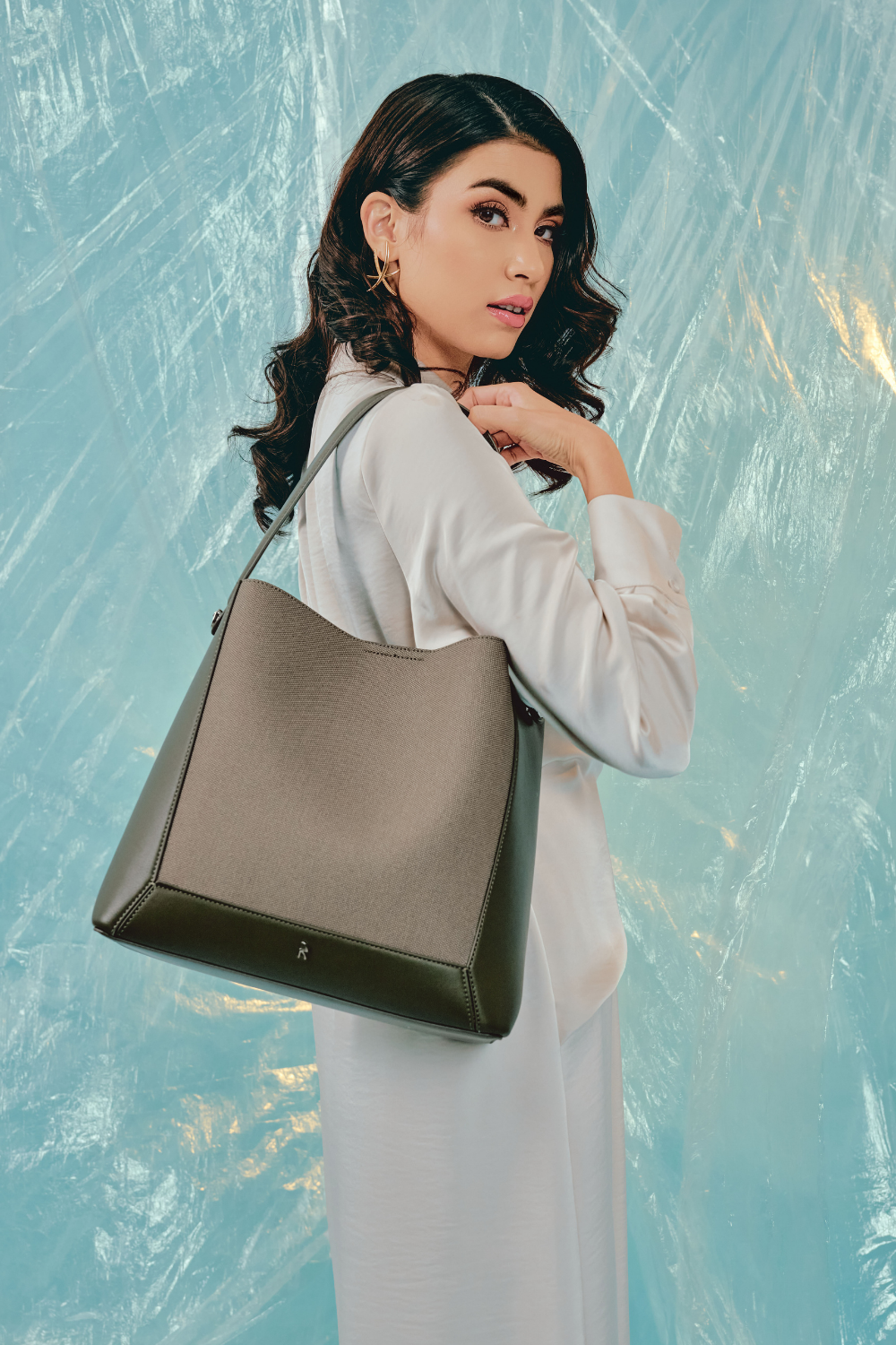 Dumma Hobo Bag in Olive