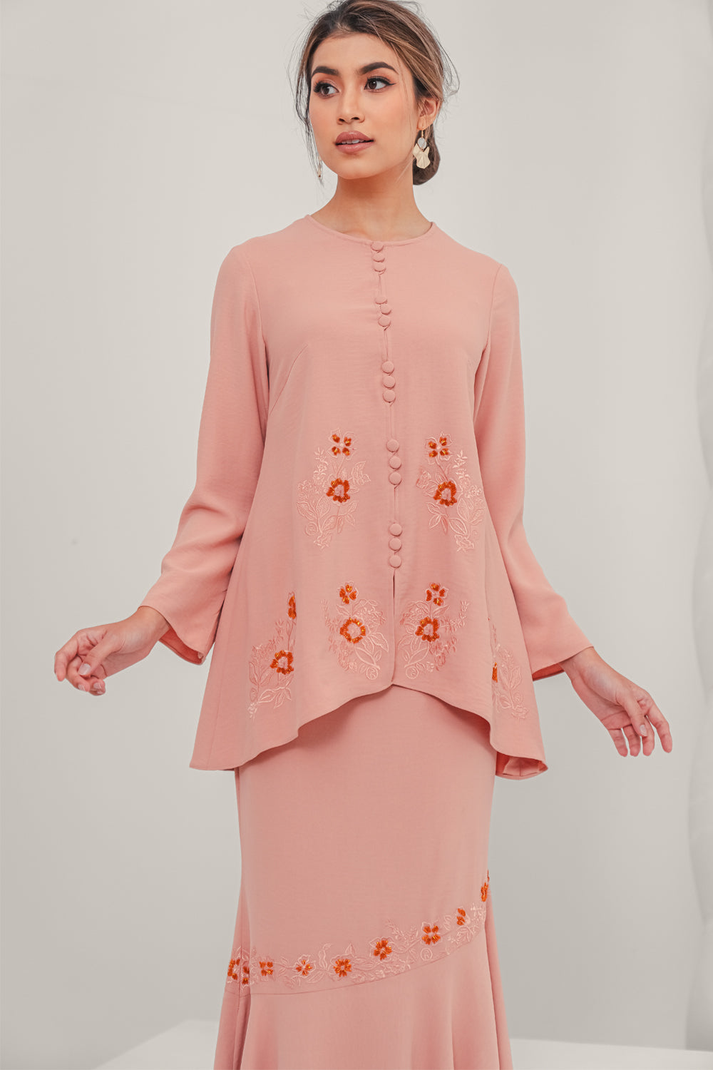Santun Modern Kurung Summeraya in Peach