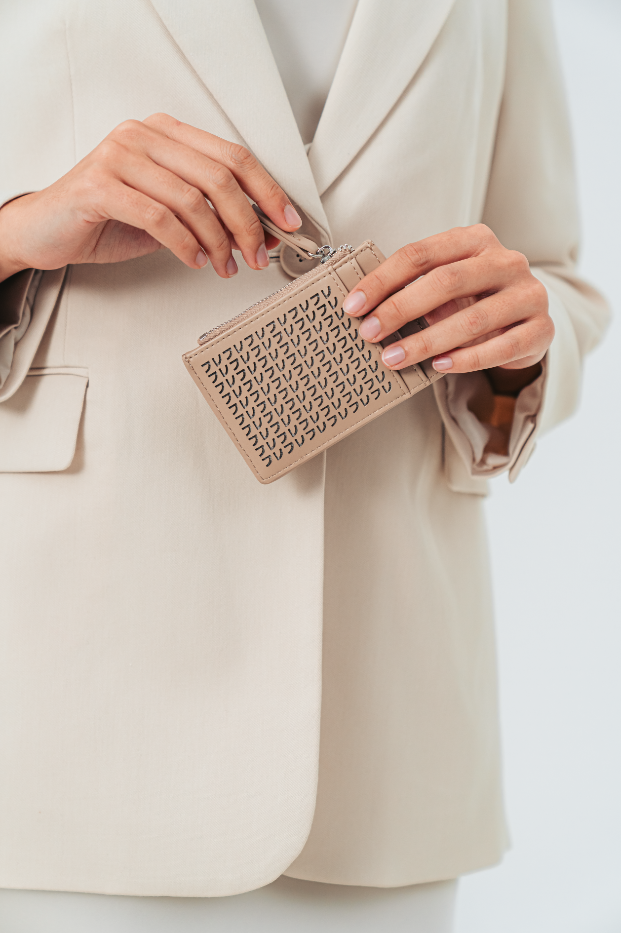 Signature Card Holder in Sand