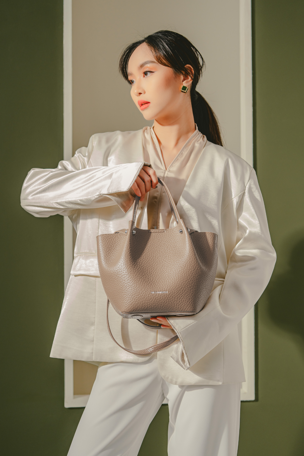 Tikka Tote Bag in Taupe