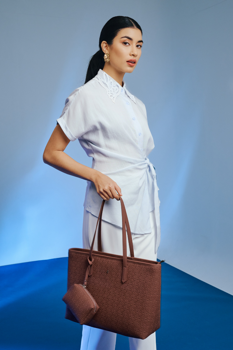 Jiro Tote Bag in Wood Brown